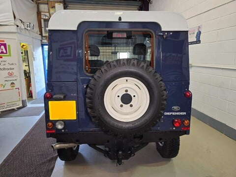 Land Rover Defender TD HARD TOP 8