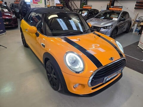 Mini Convertible COOPER 11