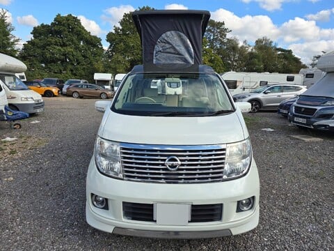 Nissan Elgrand 21