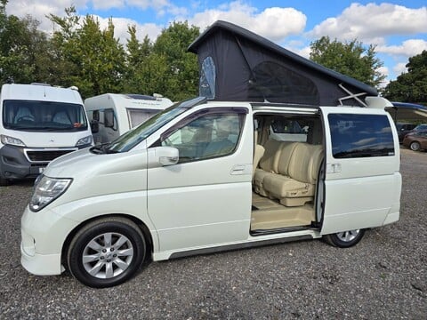 Nissan Elgrand 24