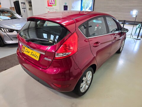 Ford Fiesta ZETEC 16V 10