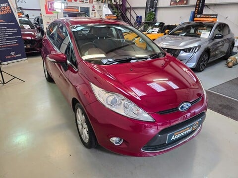 Ford Fiesta ZETEC 16V 11