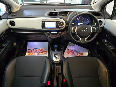 Toyota Yaris T SPIRIT HYBRID 3