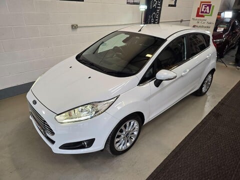 Ford Fiesta TITANIUM X TDCI 5