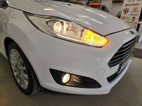 Ford Fiesta TITANIUM X TDCI 39