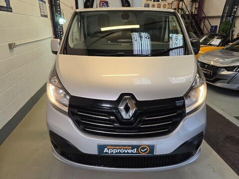 Renault Trafic SL27 SPORT DCI S/R P/V 16