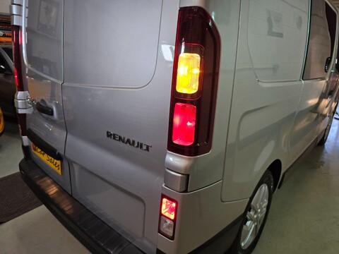 Renault Trafic SL27 SPORT DCI S/R P/V 47