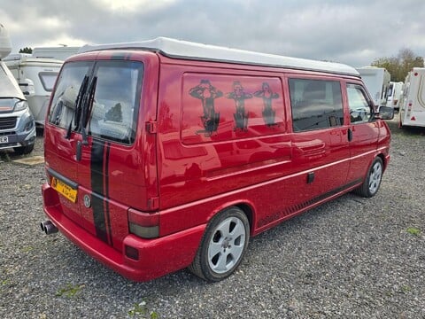 Volkswagen Campervan 2