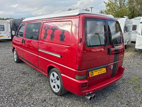 Volkswagen Campervan 11