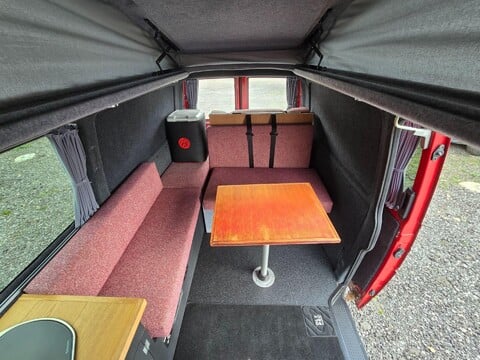 Volkswagen Campervan 28