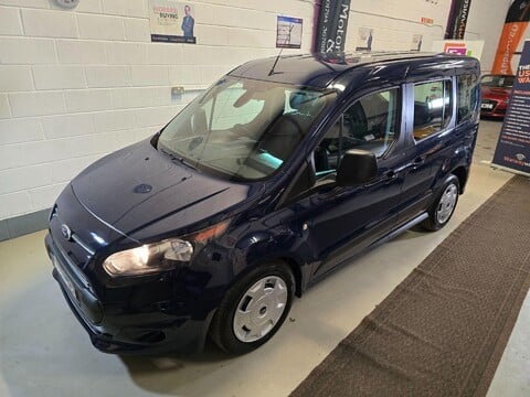 Ford Tourneo Connect ZETEC TDCI 5