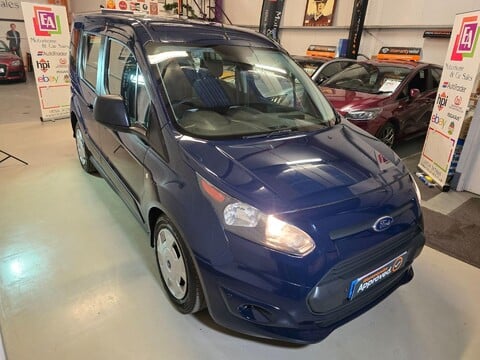 Ford Tourneo Connect ZETEC TDCI 14