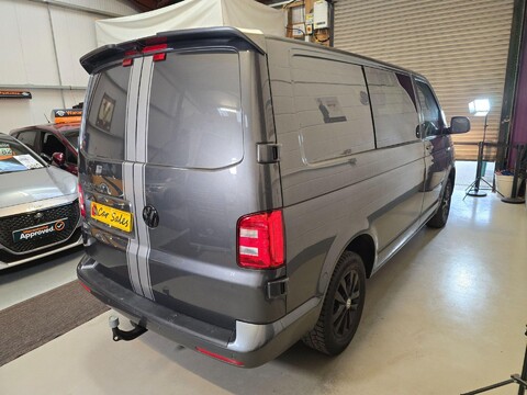 Volkswagen Transporter T28 TDI P/V HIGHLINE BMT 2