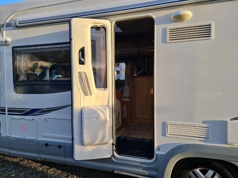 Auto-Trail Chieftain Motorhome 17