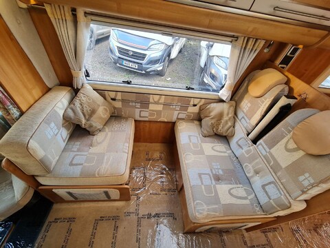 Auto-Trail Chieftain Motorhome 29