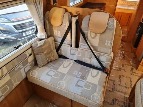 Auto-Trail Chieftain Motorhome 31