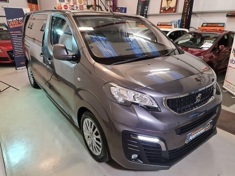 Peugeot Traveller BLUE HDI ACTIVE STANDARD 11