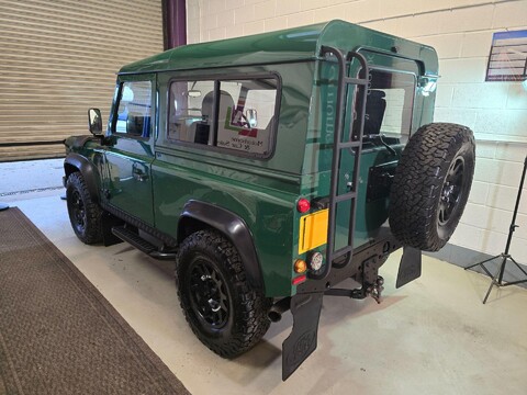 Land Rover Defender 90 HARD-TOP TD5 8