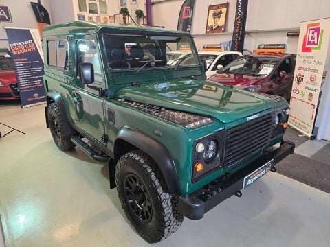 Land Rover Defender 90 HARD-TOP TD5 14