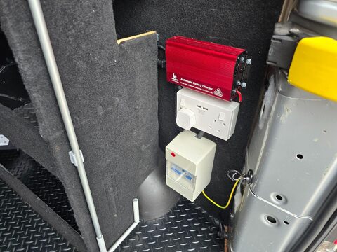 Ford Tourneo Custom Combi Sports Camper 37