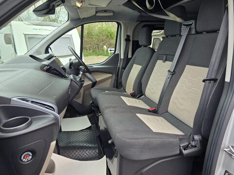 Ford Transit Custom Cycling Support Camper 22