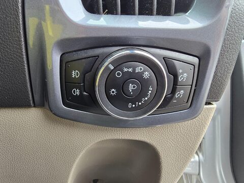 Ford Transit Custom Cycling Support Camper 25