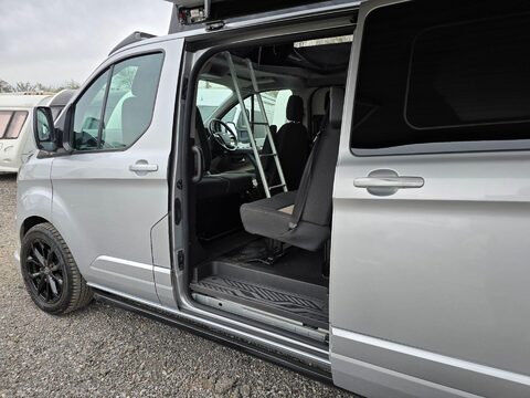 Ford Transit Custom Cycling Support Camper 20