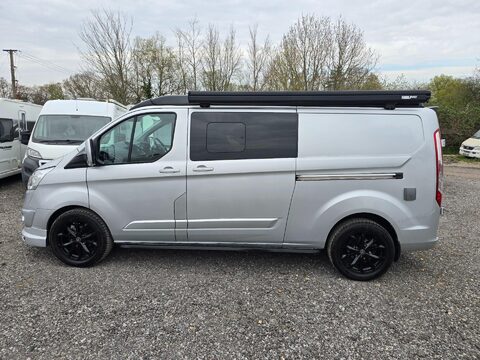 Ford Transit Custom Cycling Support Camper 11