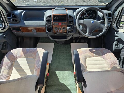 Nu Venture Elise Motor Home 15