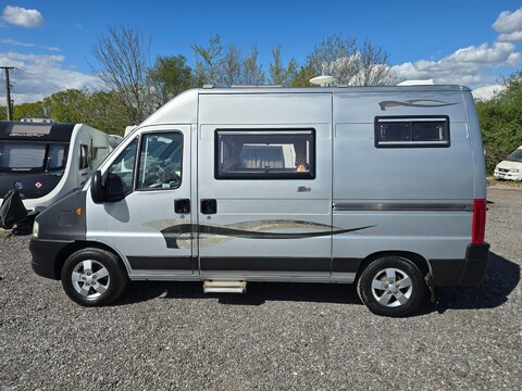 Nu Venture Elise Motor Home 9