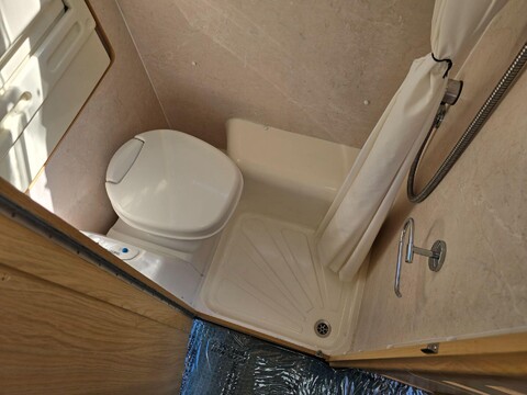 Nu Venture Elise Motor Home 35