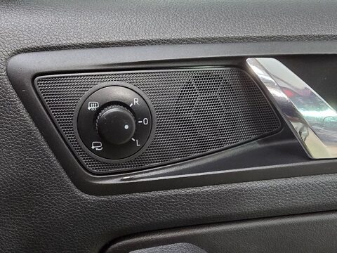 Skoda Yeti SE L DRIVE TDI SCR DSG 32
