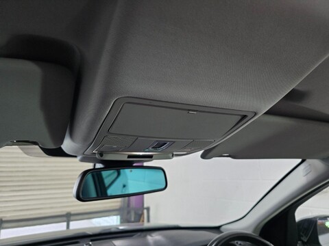 Land Rover Discovery Sport SD4 HSE 31