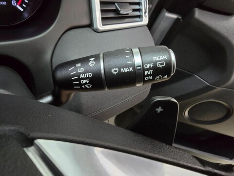 Land Rover Discovery Sport SD4 HSE 35