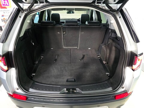 Land Rover Discovery Sport SD4 HSE 40
