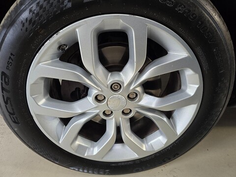 Land Rover Discovery Sport SD4 HSE 46