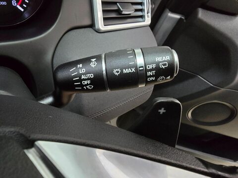 Land Rover Discovery Sport SD4 HSE 35