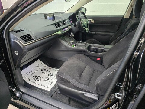 Lexus CT 200H ADVANCE 37