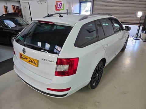 Skoda Octavia BLACK EDITION TDI CR 2