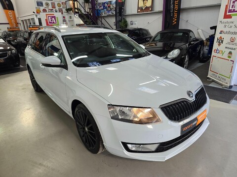 Skoda Octavia BLACK EDITION TDI CR 12