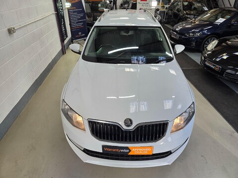 Skoda Octavia BLACK EDITION TDI CR 14