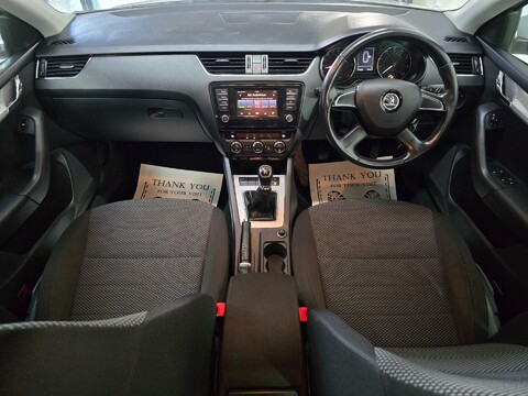 Skoda Octavia BLACK EDITION TDI CR 17