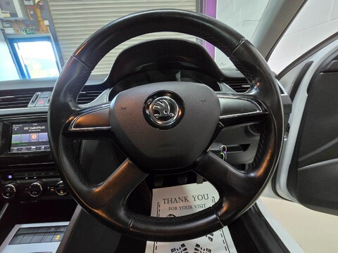 Skoda Octavia BLACK EDITION TDI CR 29
