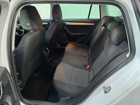 Skoda Octavia BLACK EDITION TDI CR 40