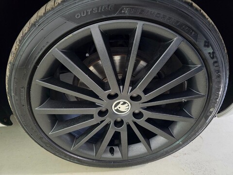 Skoda Octavia BLACK EDITION TDI CR 44
