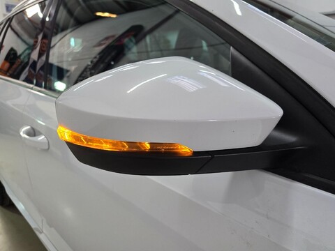 Skoda Octavia BLACK EDITION TDI CR 46