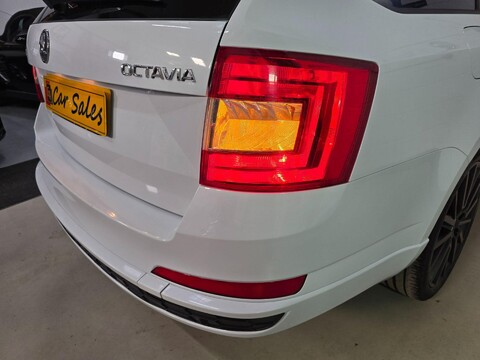 Skoda Octavia BLACK EDITION TDI CR 47