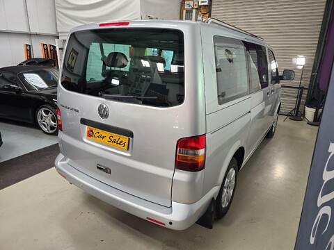 Volkswagen Transporter Shuttle T30 SHUTTLE SE SWB TDI 10
