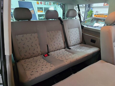 Volkswagen Transporter Shuttle T30 SHUTTLE SE SWB TDI 13
