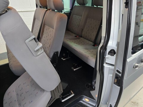 Volkswagen Transporter Shuttle T30 SHUTTLE SE SWB TDI 25